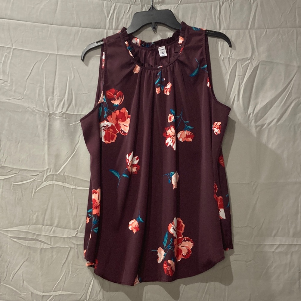 Old Navy Floral Sleeveless Blouse - Burgundy and Pink